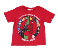 Avengers T-Shirt in rot mit dem Schirftzug 